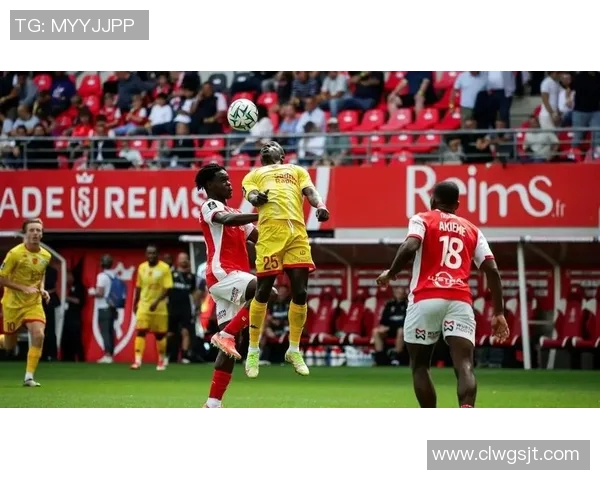 尼姆与普瑞兰斯的激烈对决揭示法乙联赛的竞争格局与未来走势 尼姆与普瑞兰斯的激烈对决揭示法乙联赛的竞争格局与未来走势